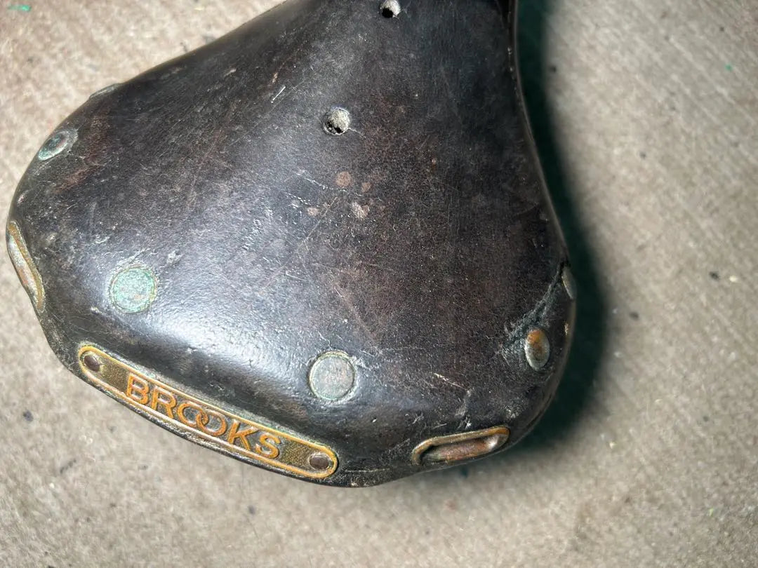 British vintage BROOKS Swallow saddle 1940s? | イギリス製 ヴィンテージ BROOKS スワロー サドル 1940年代？