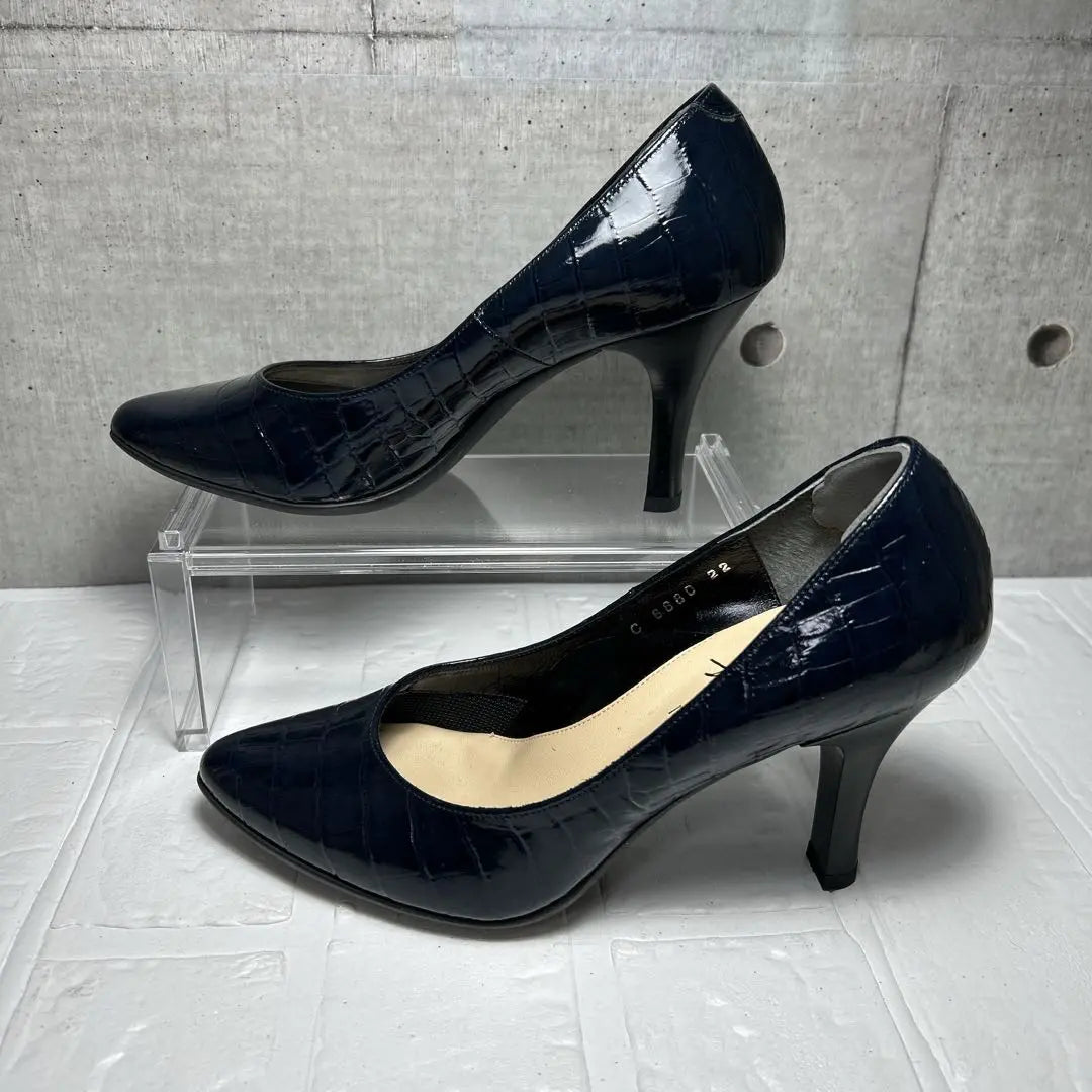 Almost new ✨ [Style Lab] Crocodile embossed pumps (22)EE Almond toe Navy