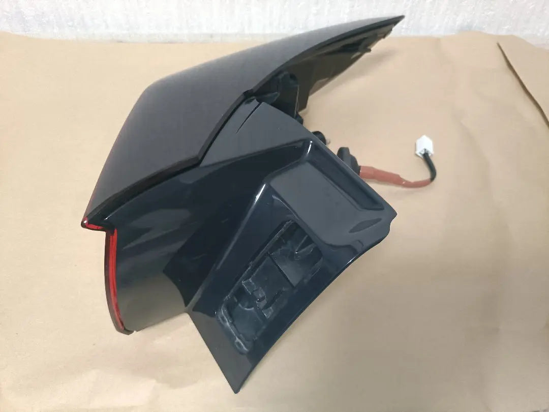 [Used Good Condition] CX-8 tail lens left side 3DA-KG2P R5 model