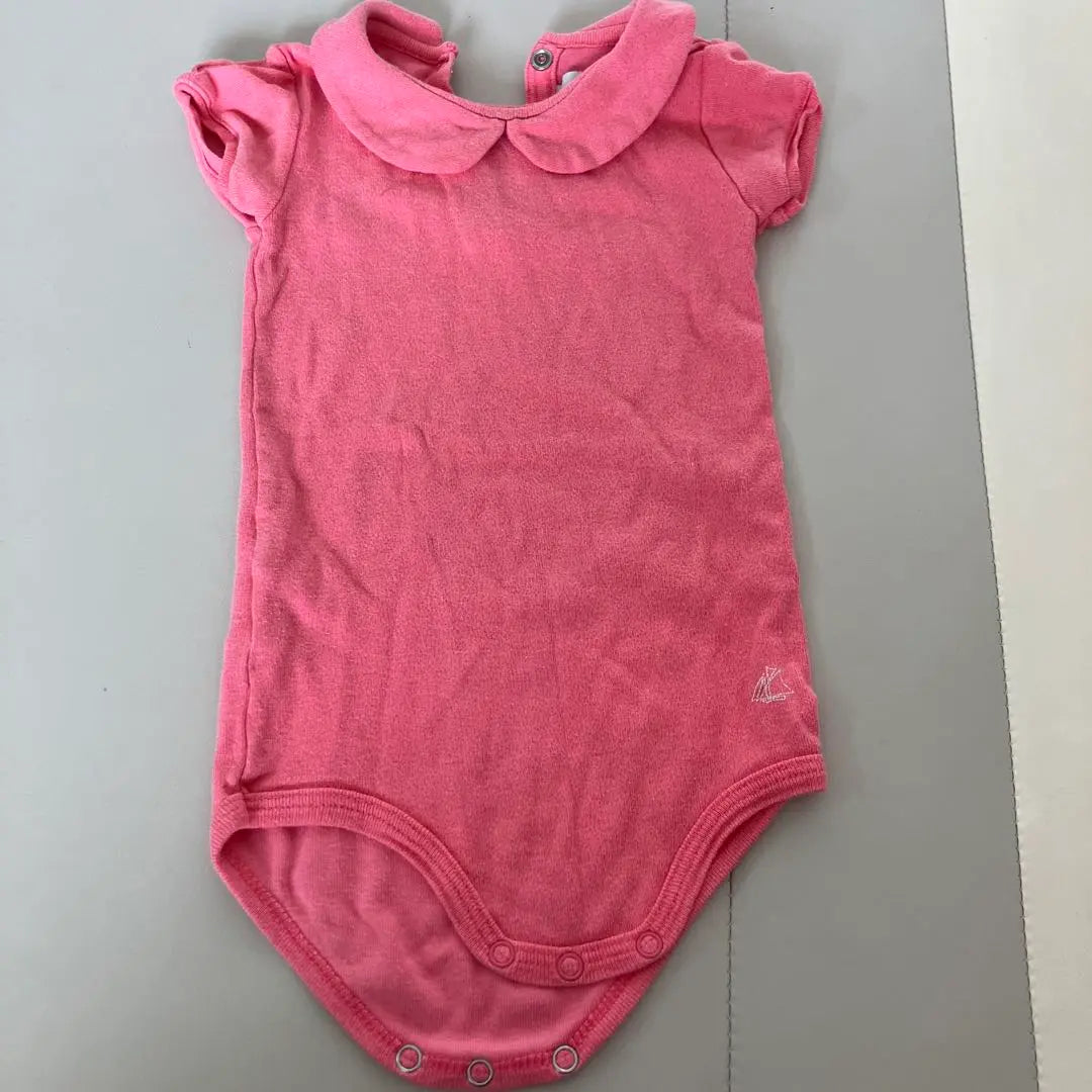 Conjunto de pantalón corto y pelele rosa de manga corta de Petit Bateau