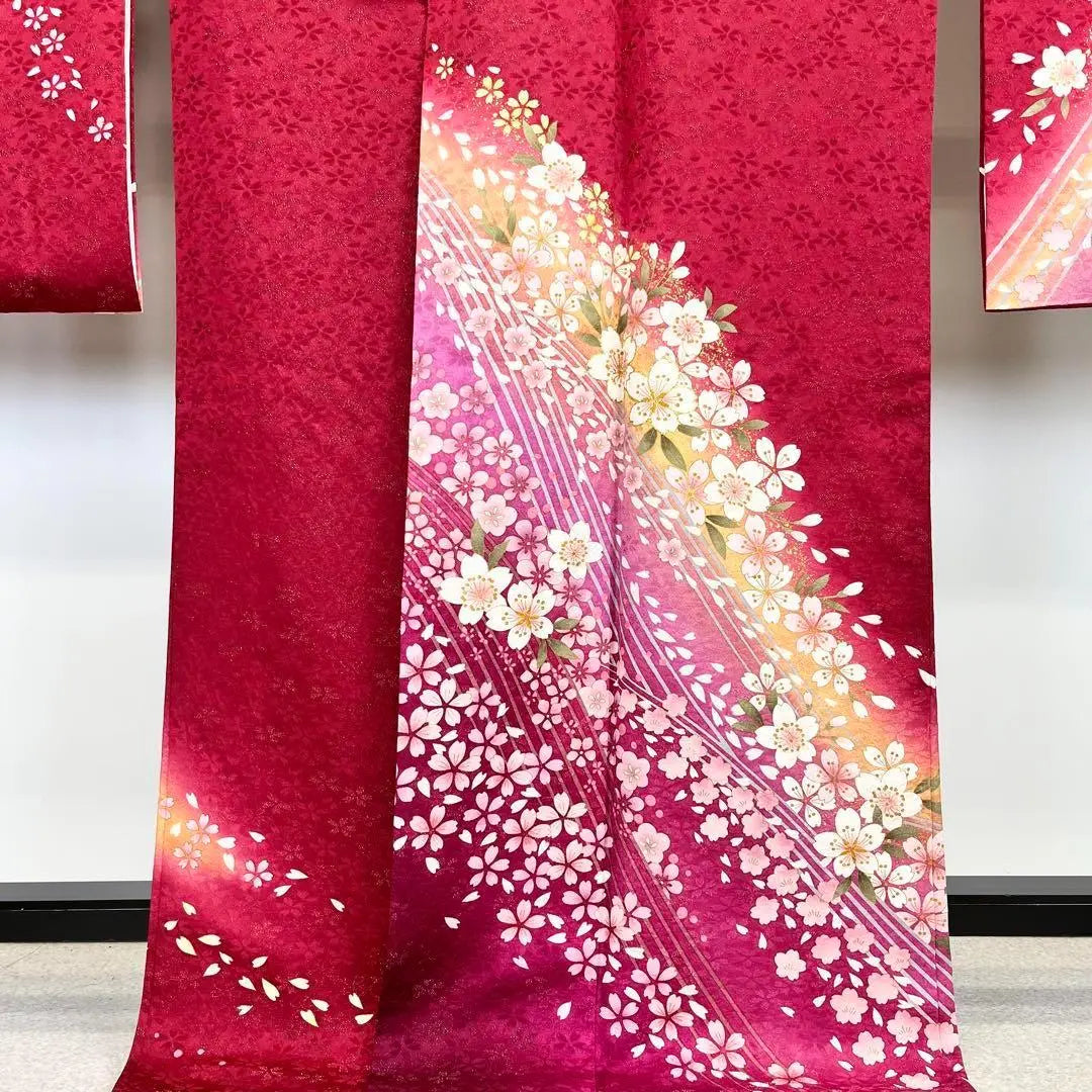 Furisode Beautiful cherry blossoms Gradient Silver thread Red Red Tall size K-1544