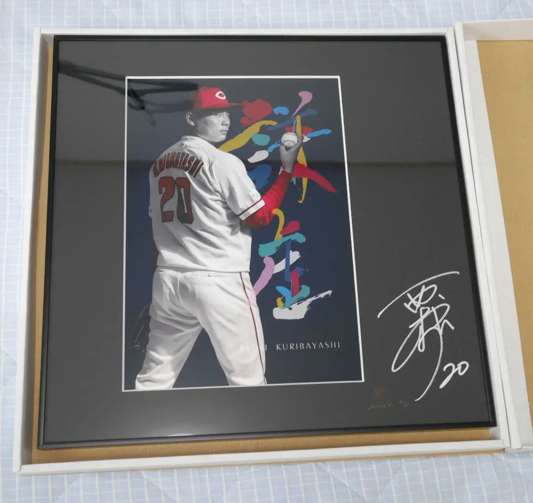 Hiroshima Toyo Carp 20 Kuribayashi Ryoji Newcomer's King's Commemoration Art Photo Panel with Autograph