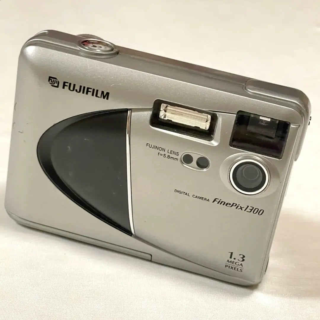 Fuji Film FUJI FILM FINEPIX 1300 Digital camera * Junk