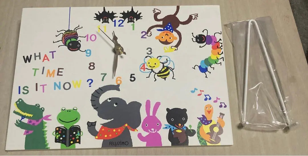 Operation confirmed/Semi-unused Felissimo colorful animal illustration wall clock