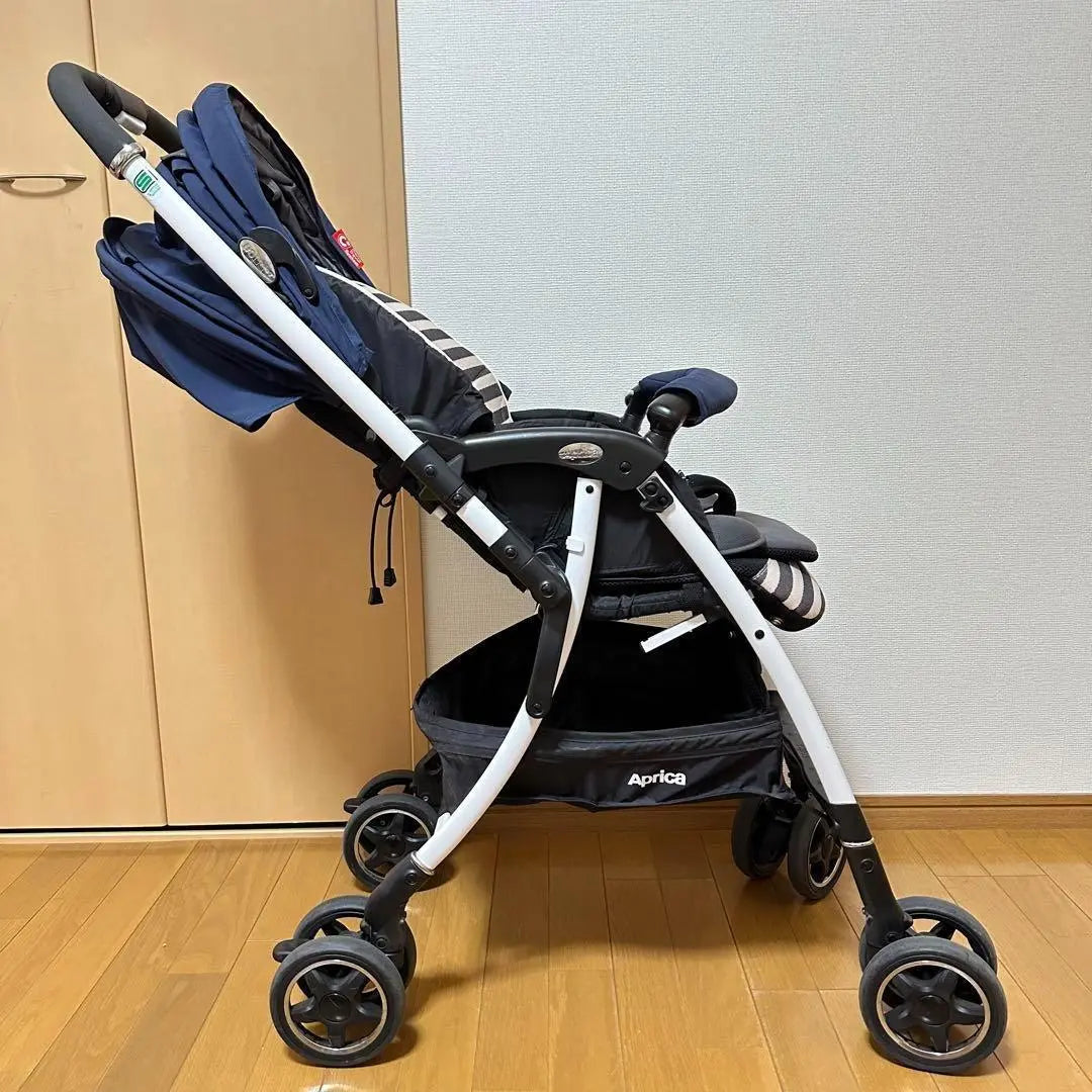 Aprica LUXUNA Lacuna AD Navy Stroller