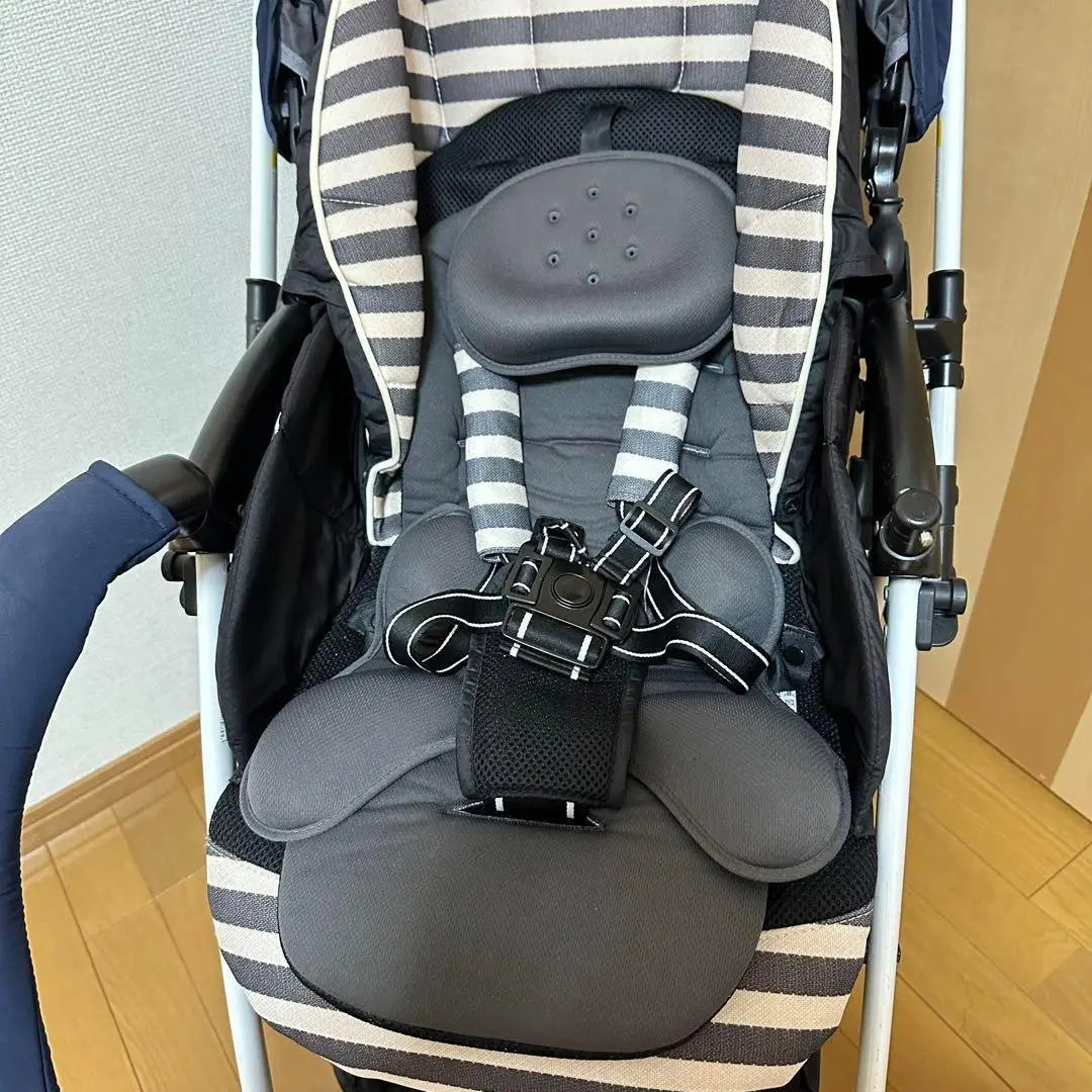 Aprica LUXUNA Lacuna AD Navy Stroller