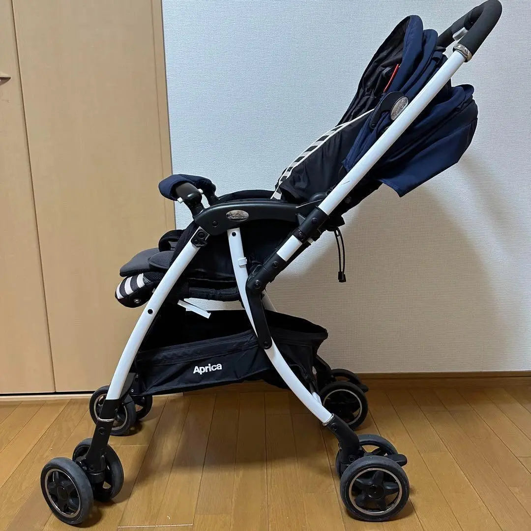 Aprica LUXUNA Lacuna AD Navy Stroller