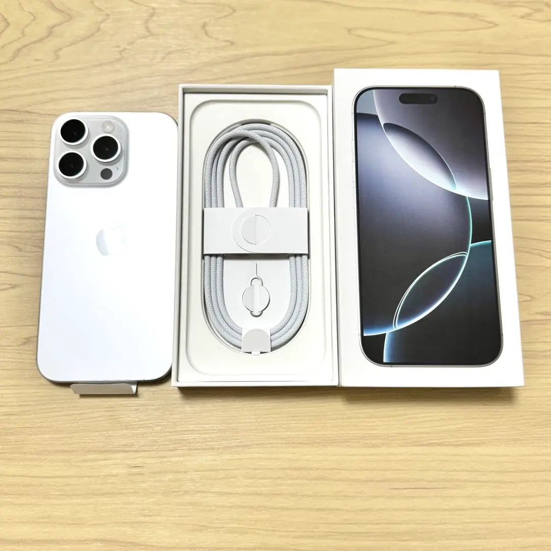 Unused iPhone16Pro White Titanium 128GB SIM Free