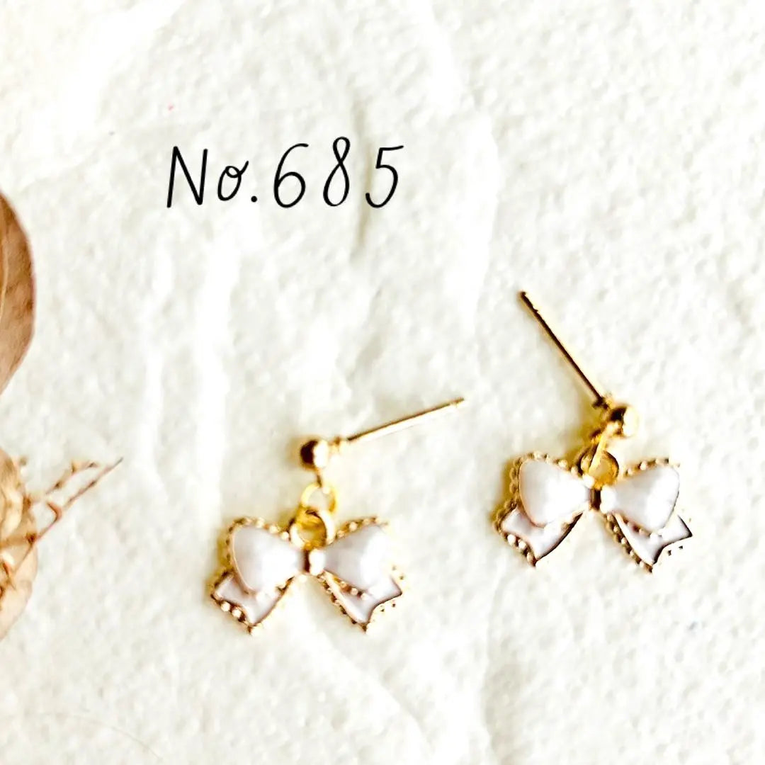 ♡Handmade earrings ♡No.685