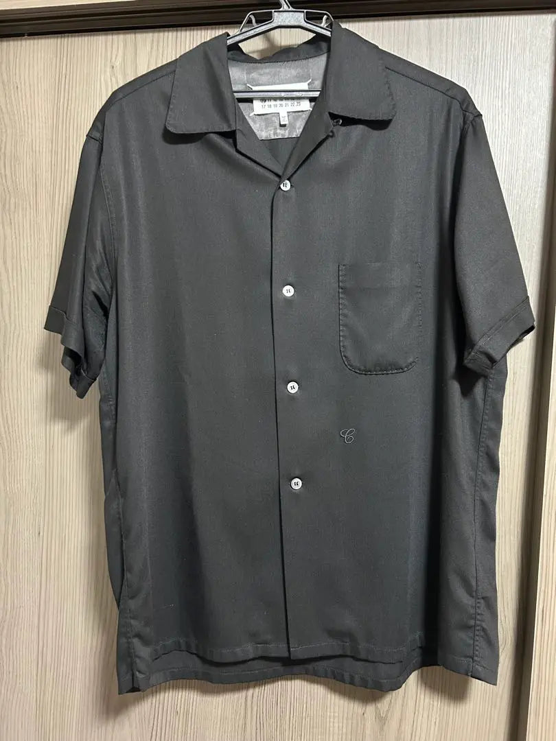 ! ¡¡Para estrenar!! ️‼ ️Difícil de conseguir‼ ️Camisa Margiela, manga corta, rayón, cuello abierto, 24ss | ‼新品‼️‼️入手困難‼️マルジェラ シャツ 半袖 レーヨン 開襟 24ss