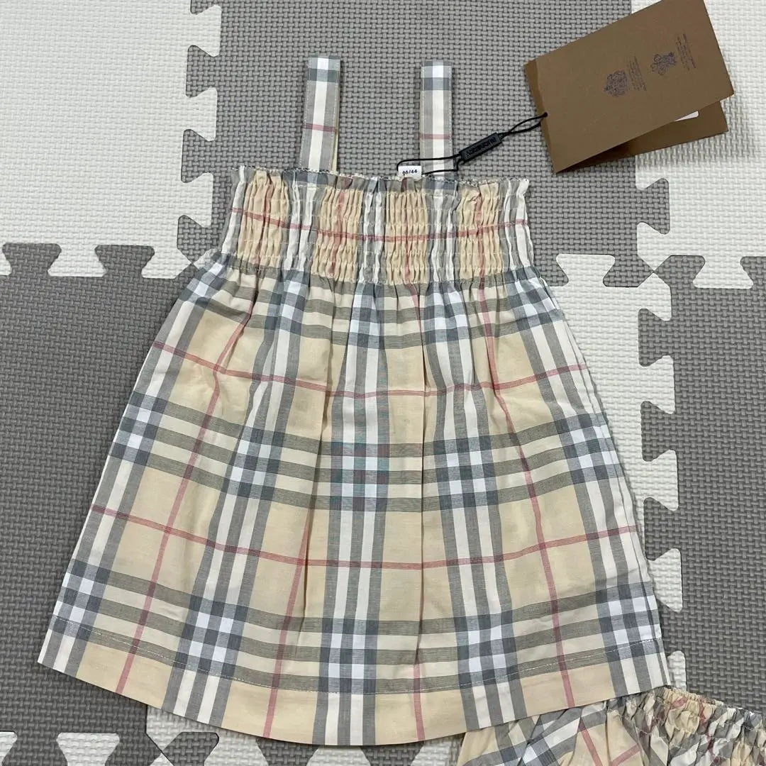 Nueva etiqueta incluida Conjunto de túnica y pantalón con camisola Burberry 6M