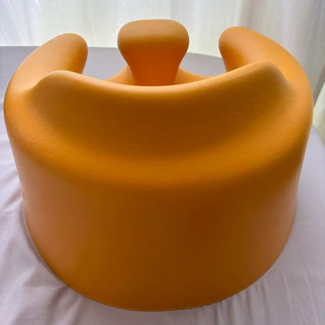 BUMBO Amarillo con mesa