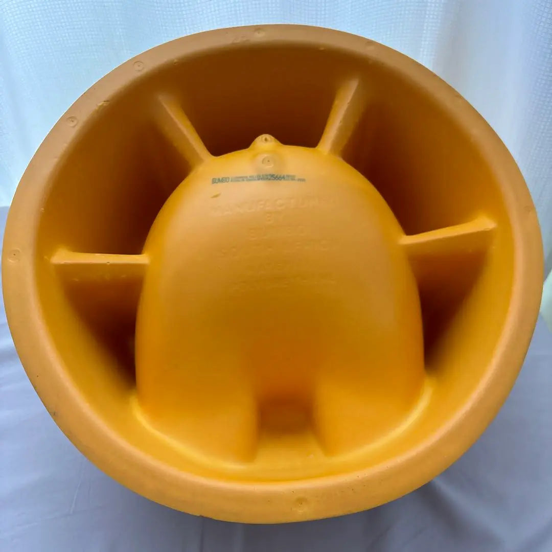 BUMBO Amarillo con mesa