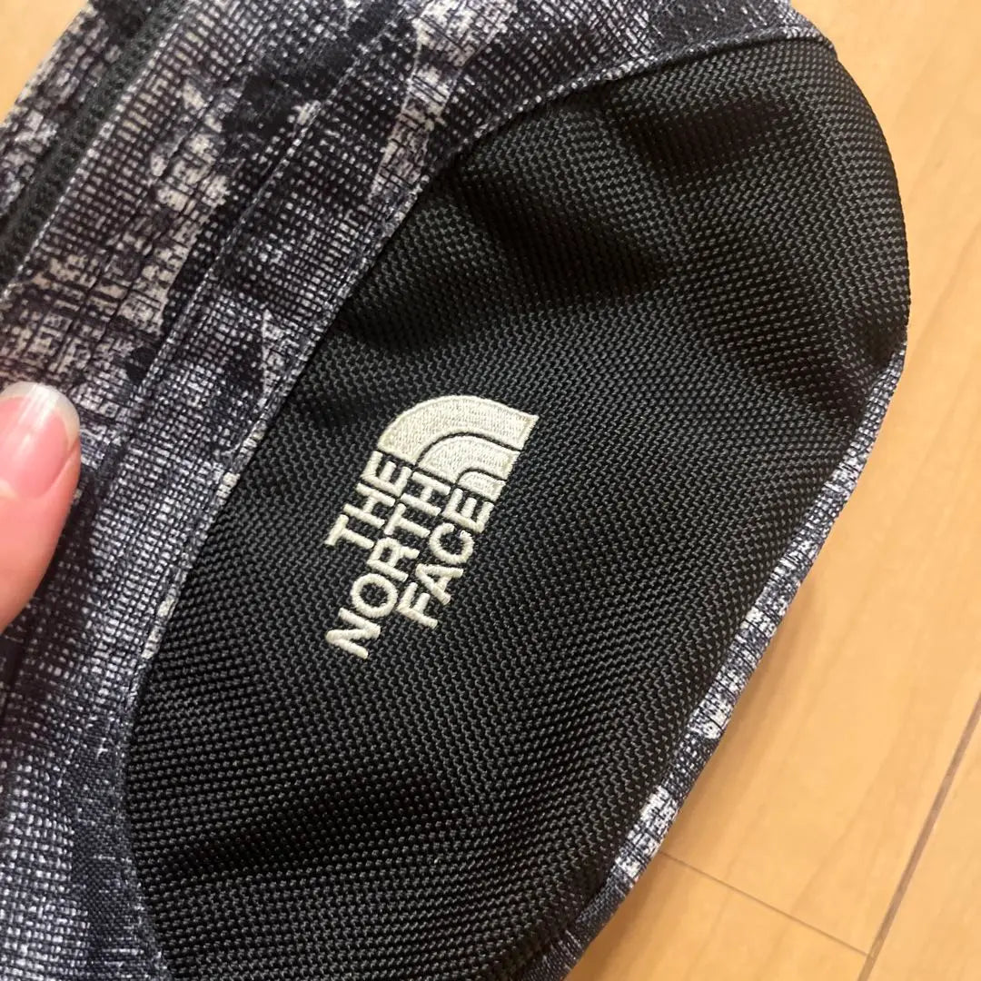 Bolsa para el cuerpo THE NORTH FACE negra/gris