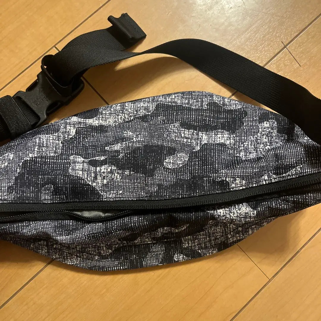 THE NORTH FACE Body Bag Black/Grey