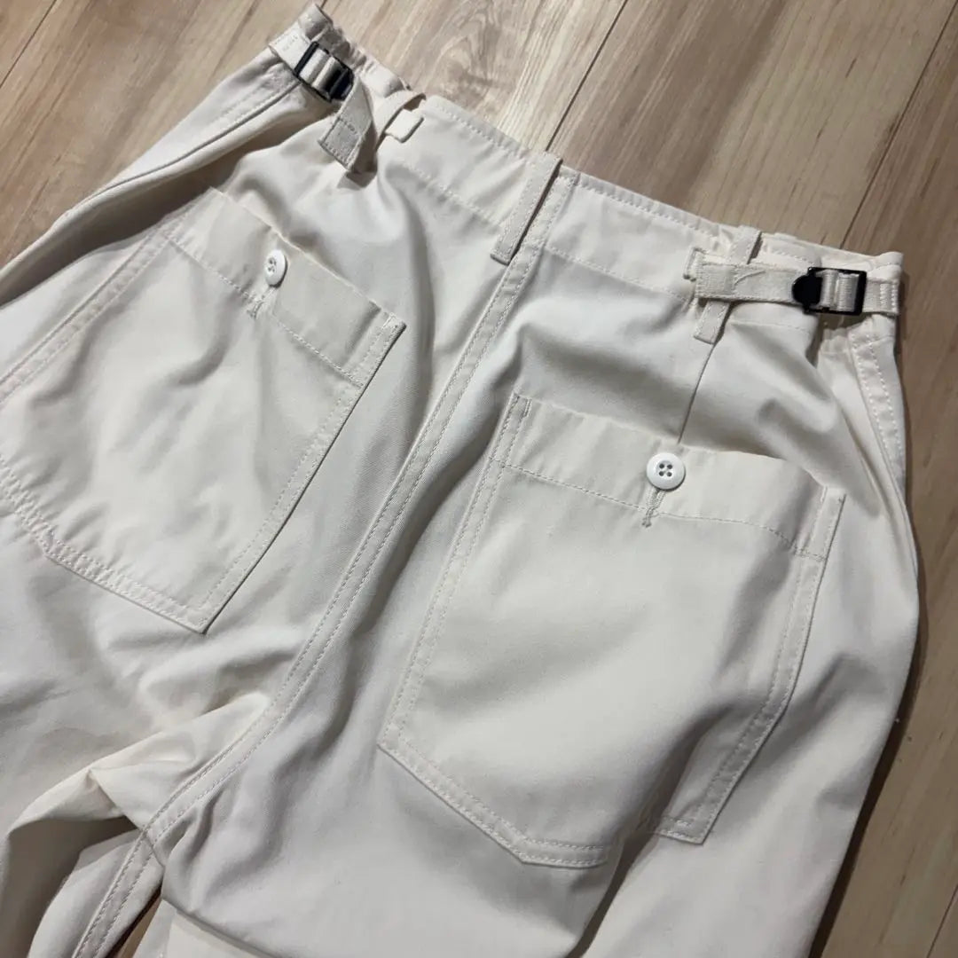 Pantalones de fatiga blancos Spick and Span 23ss en excelentes condiciones