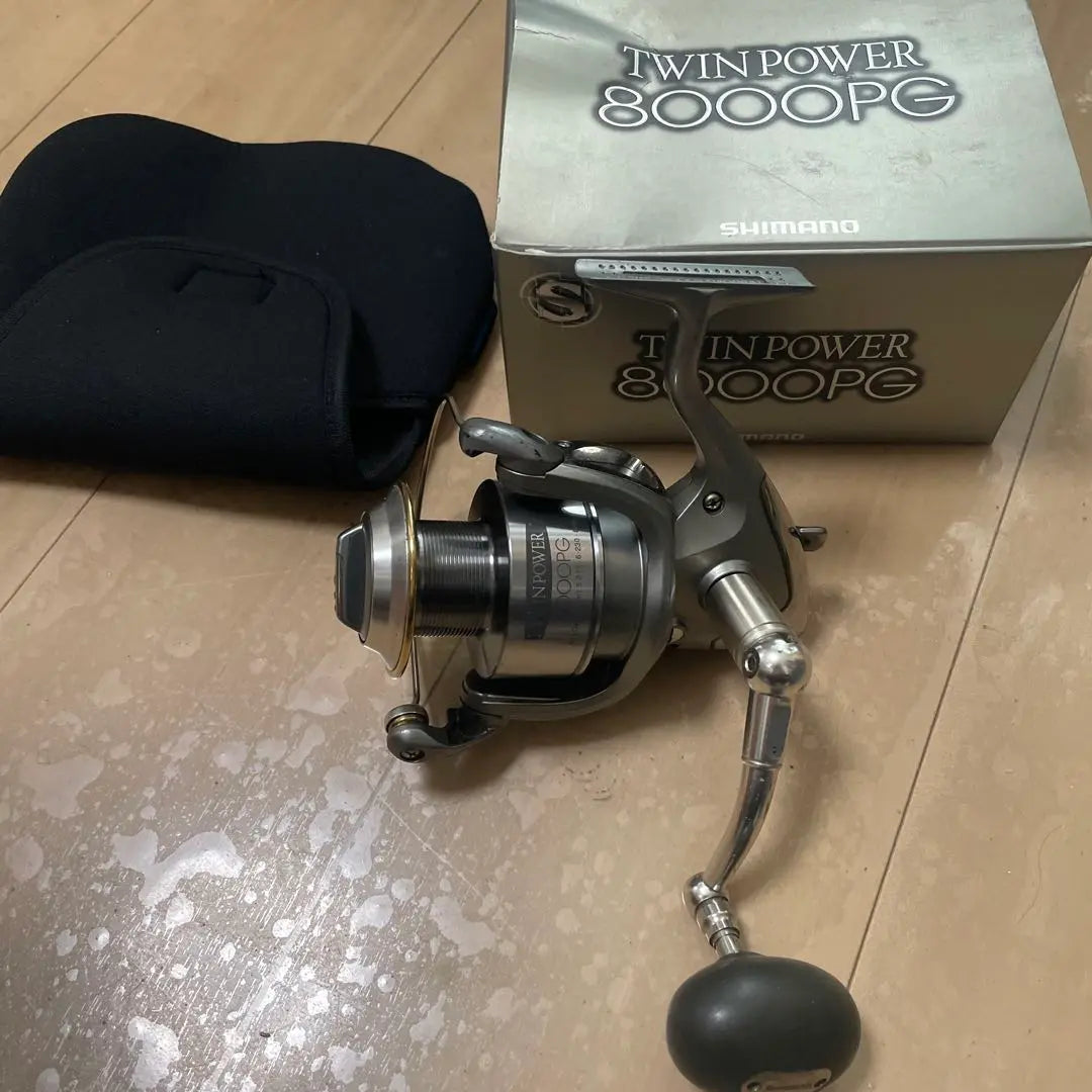 SHIMANO 02TWIN POWER 8000PG Reel