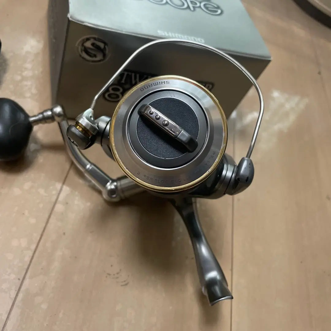 SHIMANO 02TWIN POWER 8000PG Reel