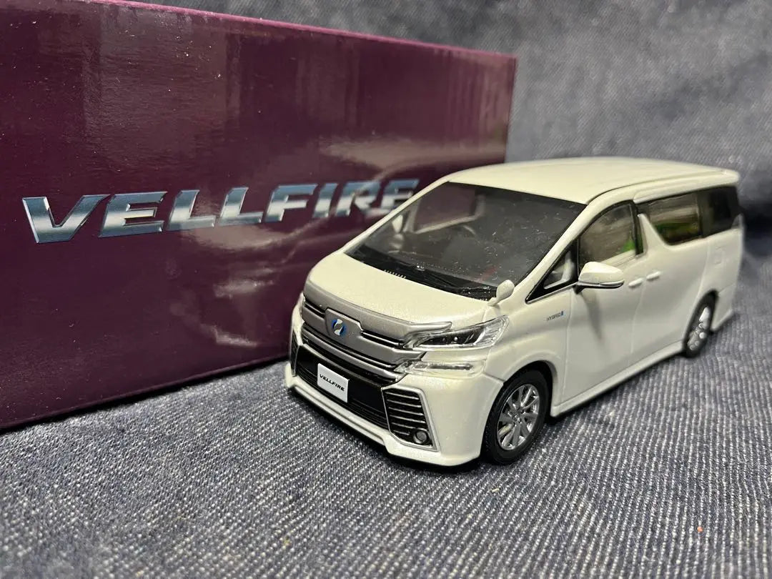 [Toyota] Vellfire color sample minicar