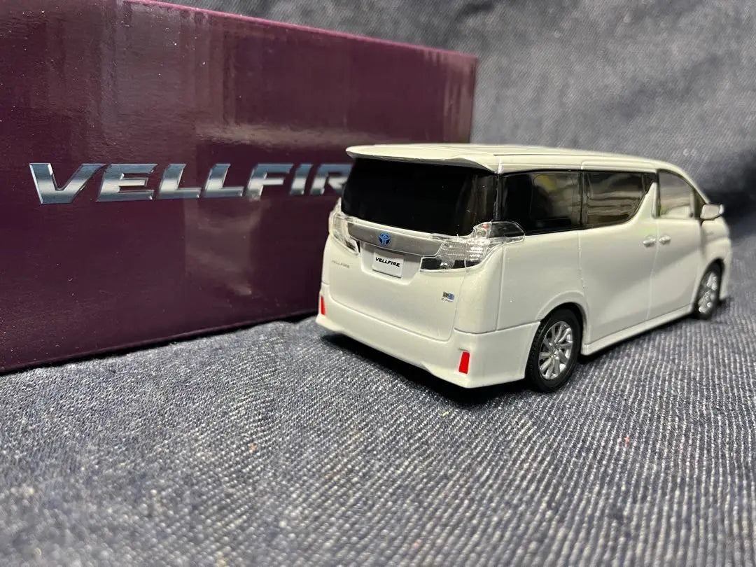 [Toyota] Vellfire color sample minicar