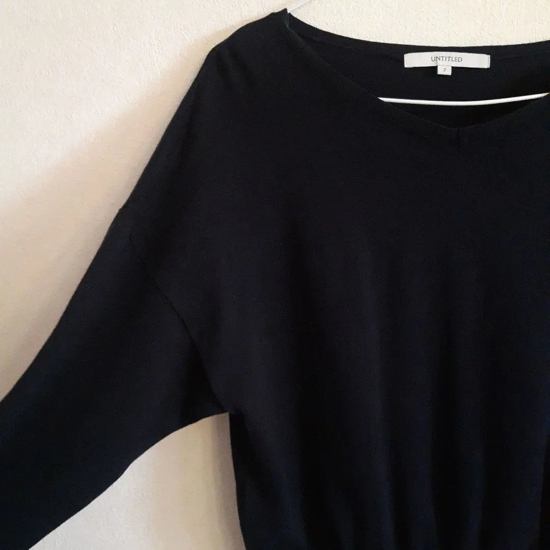 UNTITLED Black V-neck Long Sleeve Knit 2 Navy