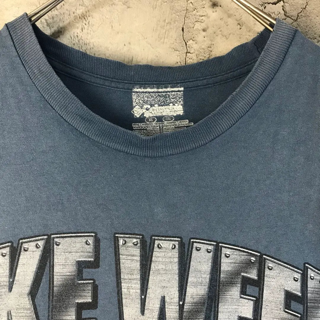 Q910 Ropa Usada Camiseta Azul Gris 90s Y2K | Q910古着 Tシャツ ブルーグレー 90s Y2K