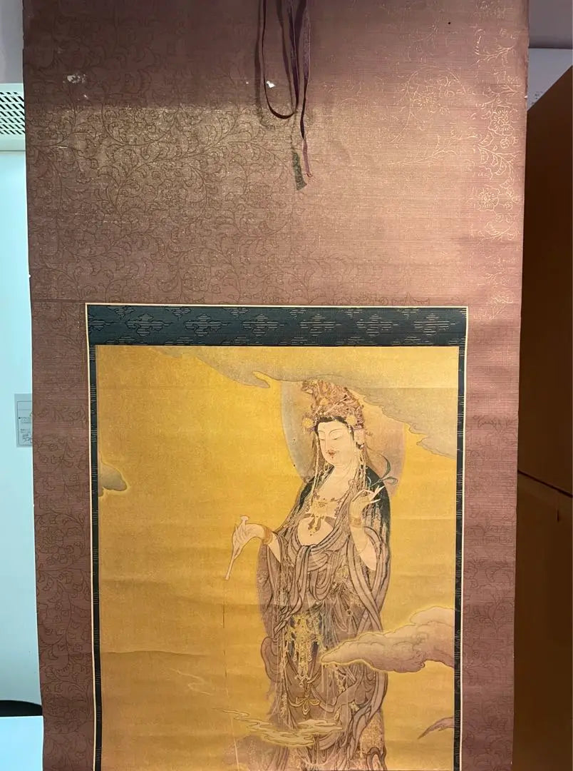 Early Showa era [Kano Yoshigashi, Sad Mother Kannon] Rare Kunio Antique Japanese Hanging Scroll Antique Chinese Artwork