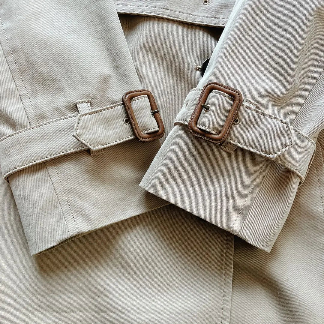 Beautiful condition ✨ Rare size Macintosh trench coat liner belt beige