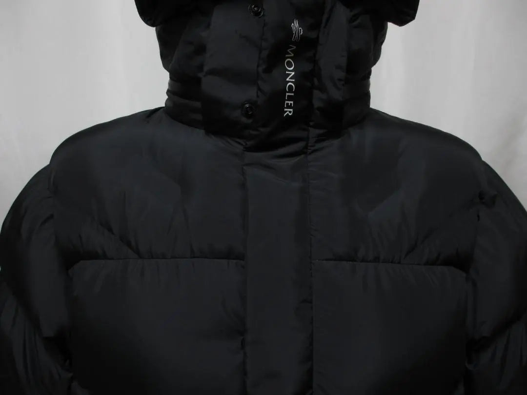 New unused Moncler new JARAMA down jacket