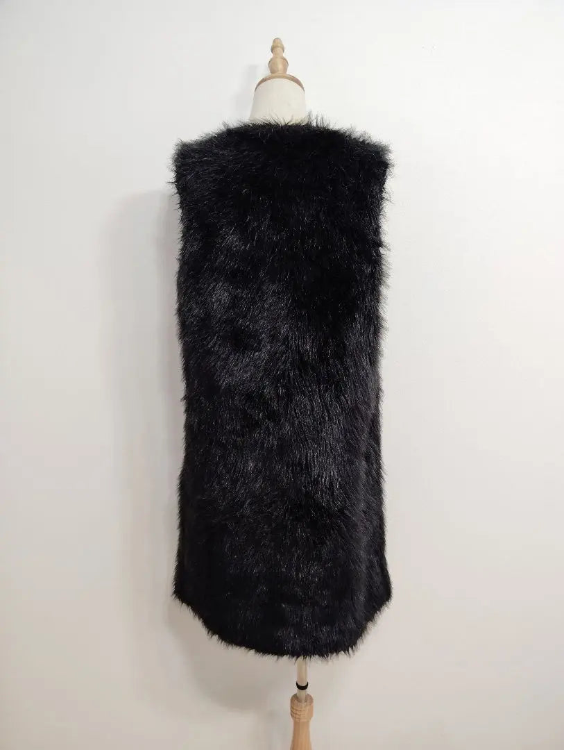 EMODA Long Fur Vest | EMODA　エモダ　ロング　ファー　ベスト