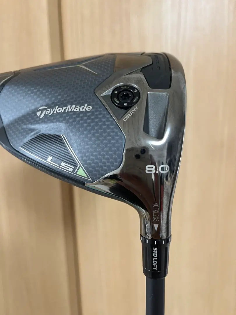 TaylorMade Qi35 LS 8.0° with weight kid