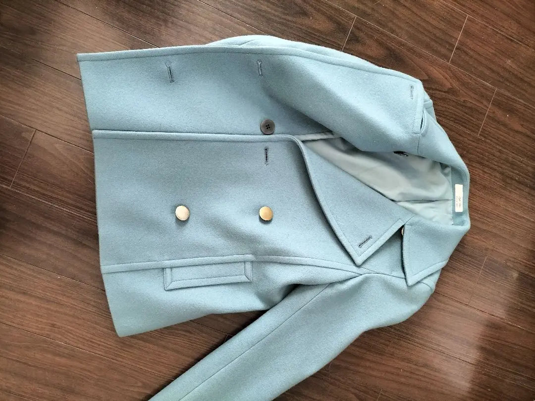 Short coat (jacket)