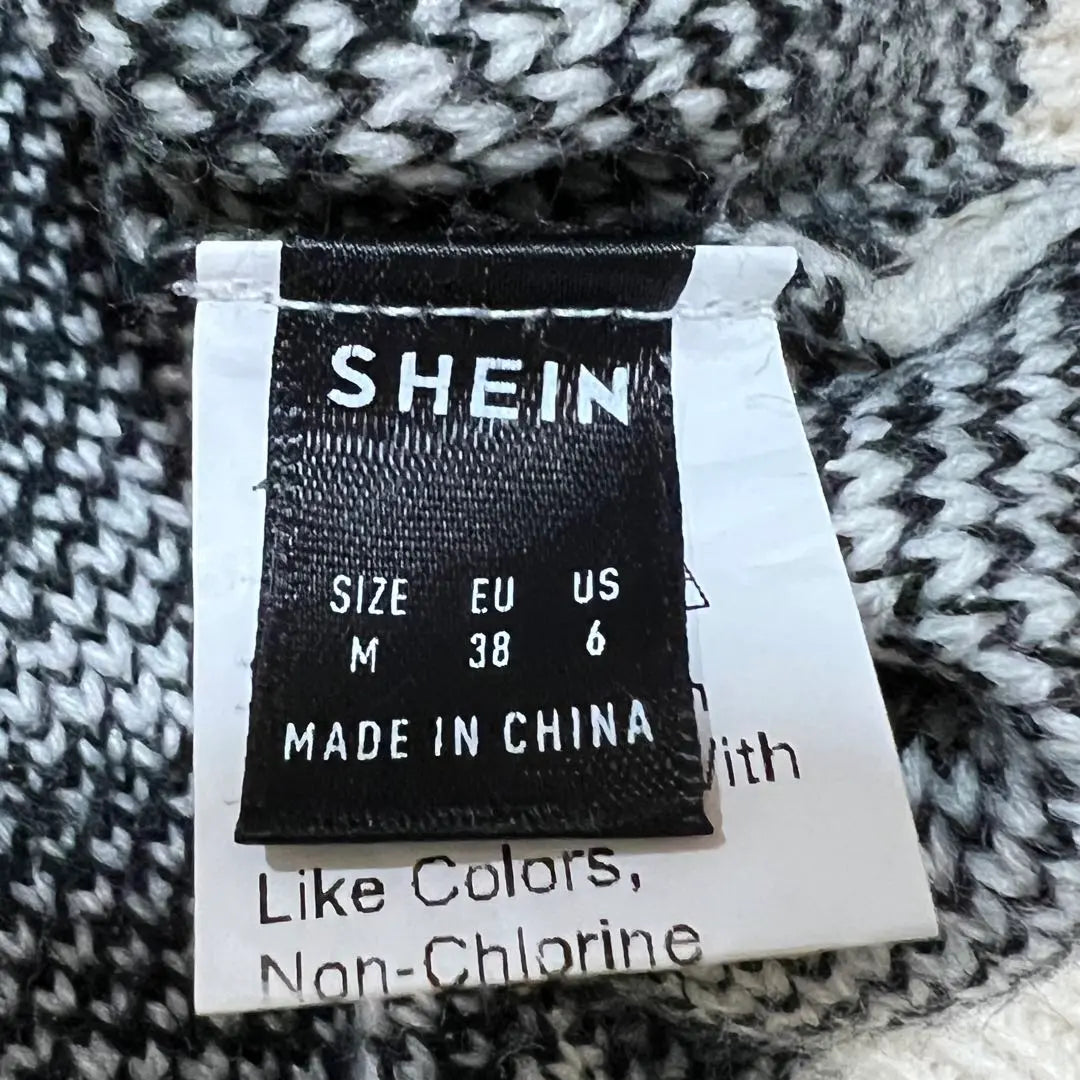 Hermoso estado ✨【SHEIN】SHEIN M Chaleco de punto de cuello en V profundo de longitud corta