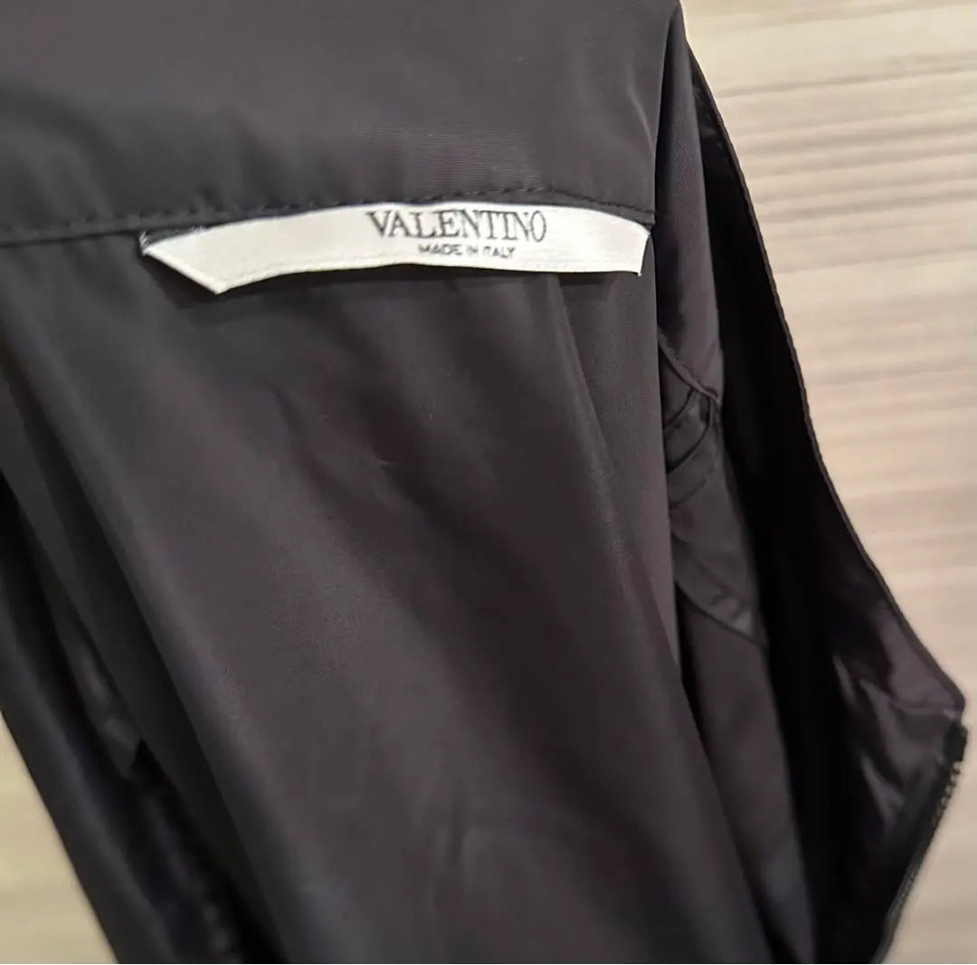 VALENTINO/Chaqueta/Nueva sin usar/Talla 48