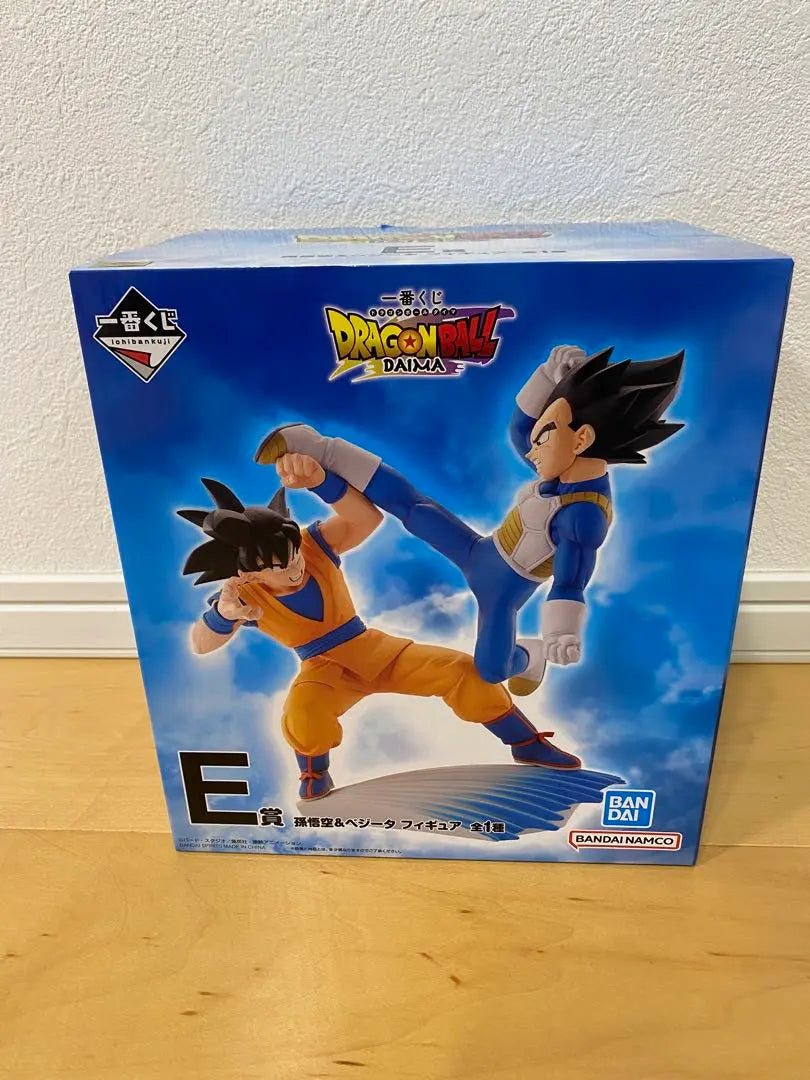 New, unused Bandai Dragon Ball Ichiban Kuji Prize E, bonus ➕ J Prize