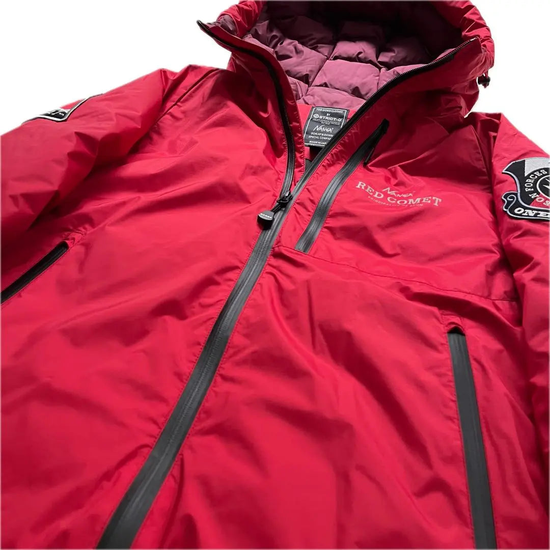 Chaqueta de plumas Aurora "Mobile Suit Gundam" de Nanga x Strict G, talla L, color rojo