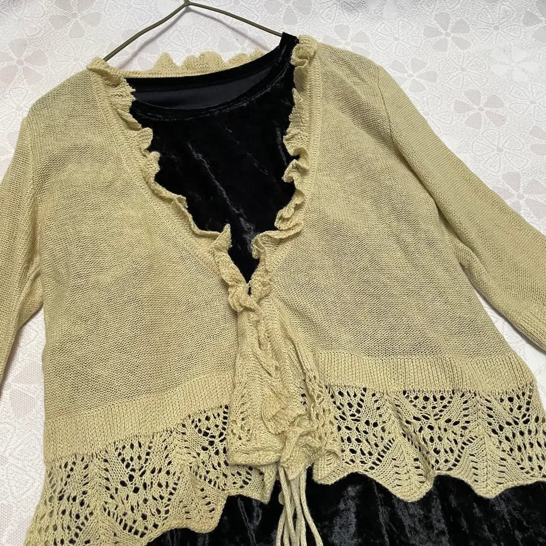 Beautiful condition La La que sera knit cardigan lace knitted laced lacquer