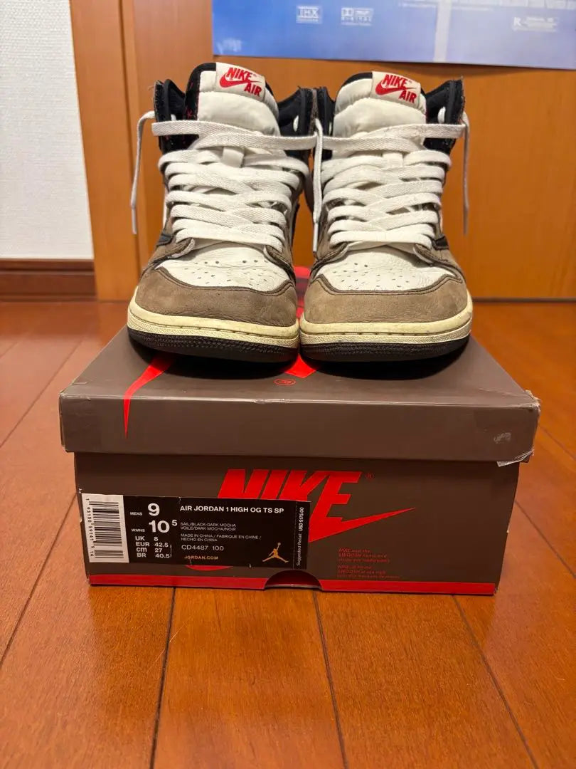 Travis Scott×NIKE Air Jordan1