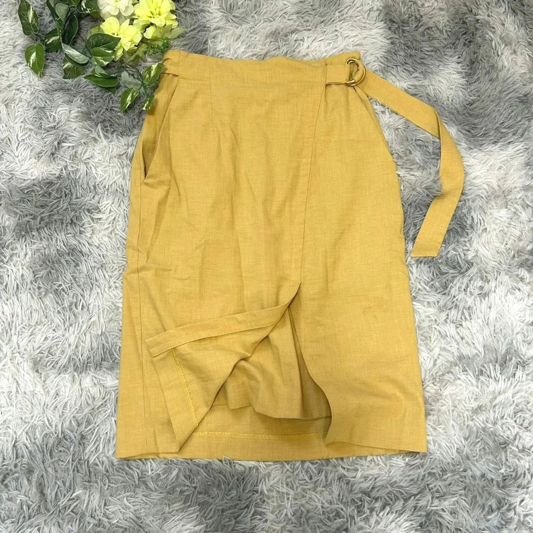 [MEDDUM] Skirt with ribbon belt, knee length, size M, mustard color