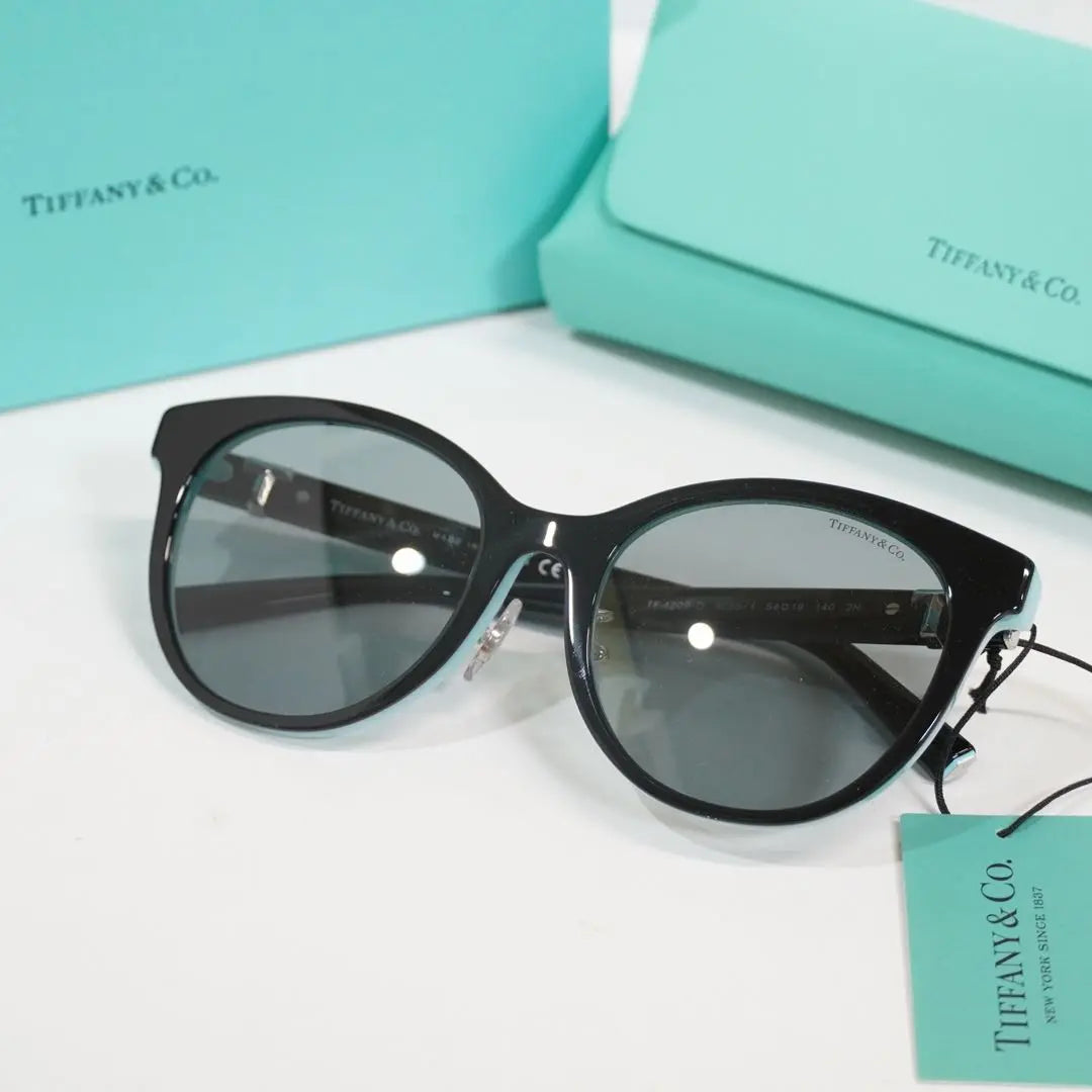 Brand new, unused Tiffany sunglasses, black, light blue, TIFFANY&Co.