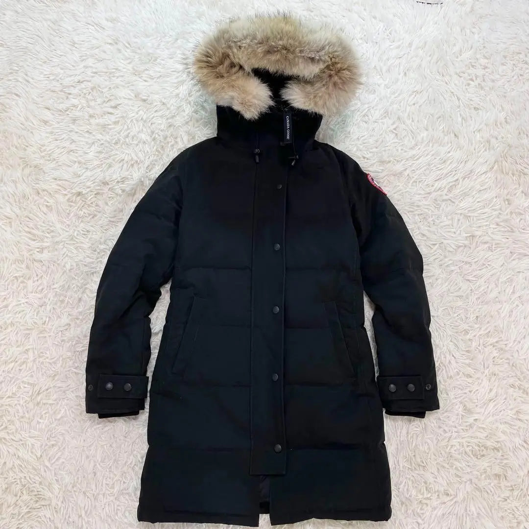 Canada Goose Mackenzie Down Coat S Black Fur Embroidered Patch