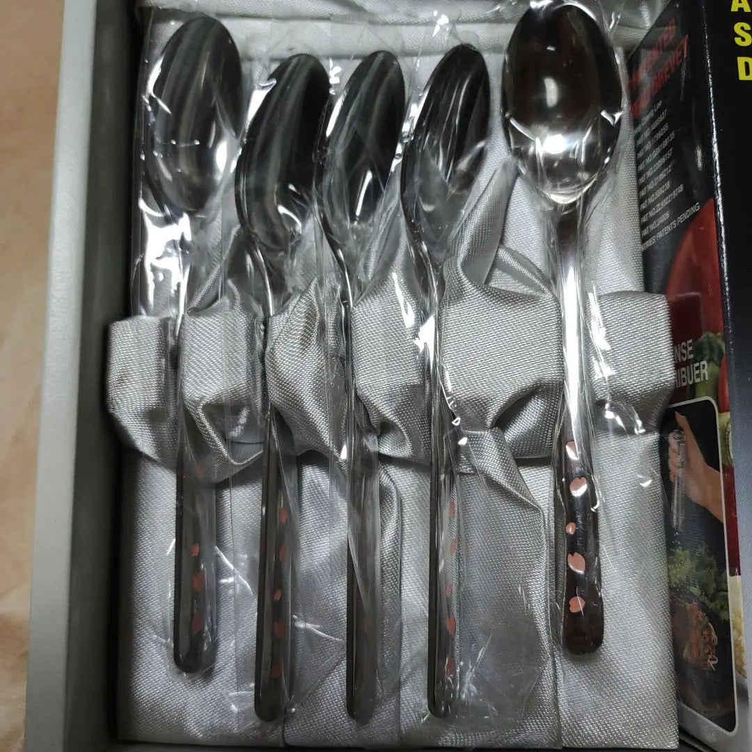 Uno Chiyo Cutlery Set