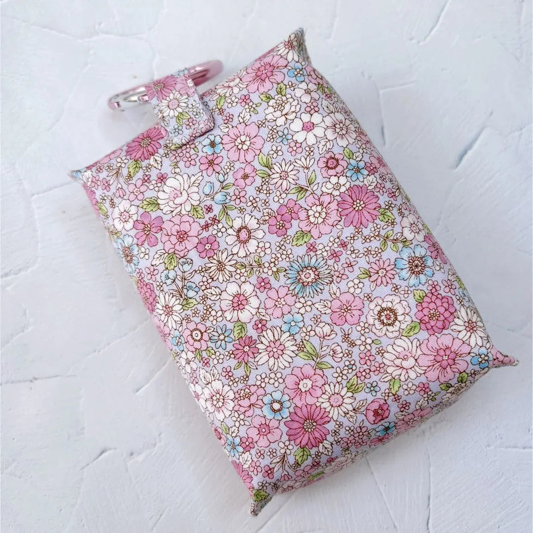 Pattern & How to Make a Pocket Tissue Case with Lots