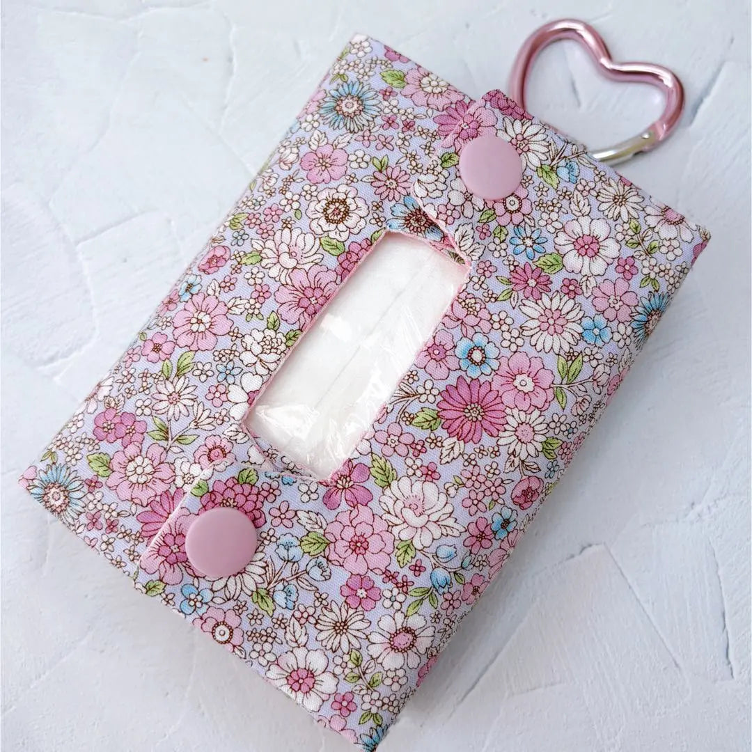 Pattern & How to Make a Pocket Tissue Case with Lots