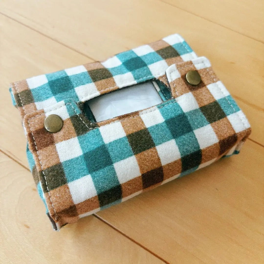 Pattern & How to Make a Pocket Tissue Case with Lots