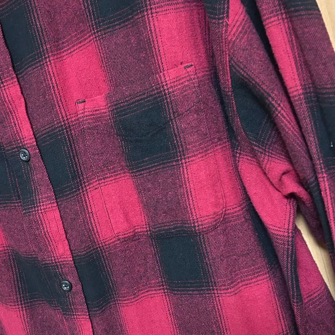 ⭐️Buen estado⭐️Camisa de manga larga, estampado de cuadros, rojo x negro, cepillada, talla L de hombre