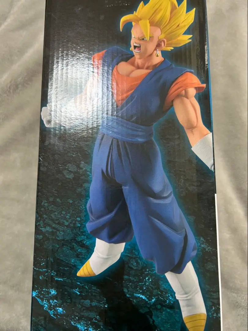 Figura Son Goku Super Saiyan God SS de BANDAI MASTERLISE