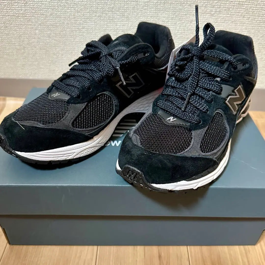 [Sin usar, con etiqueta y caja] 23cm M2002RBK / New Balance