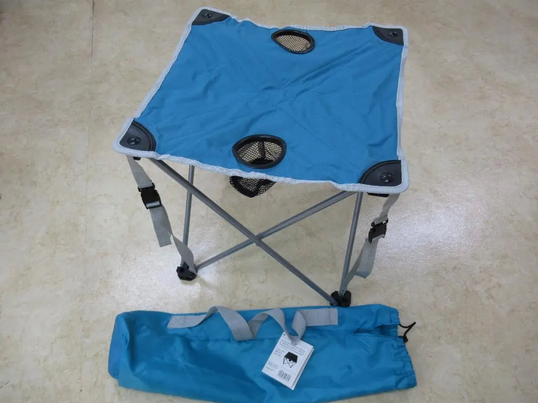 Outdoor ★ Soft compact table ★ Folding ★ Unused