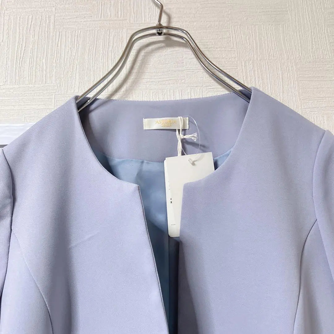 New and unused Astoria Odile Collarless Jacket (M) Office Ceremony